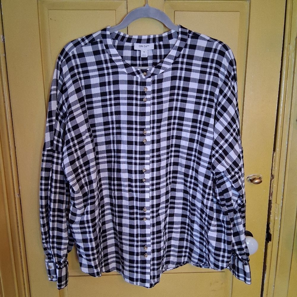 ON 34th Black and White Herringbone Plaid Button Up Blouse With Balloon Sleeves